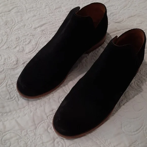 Frye black suede booties - Picture 2 of 6